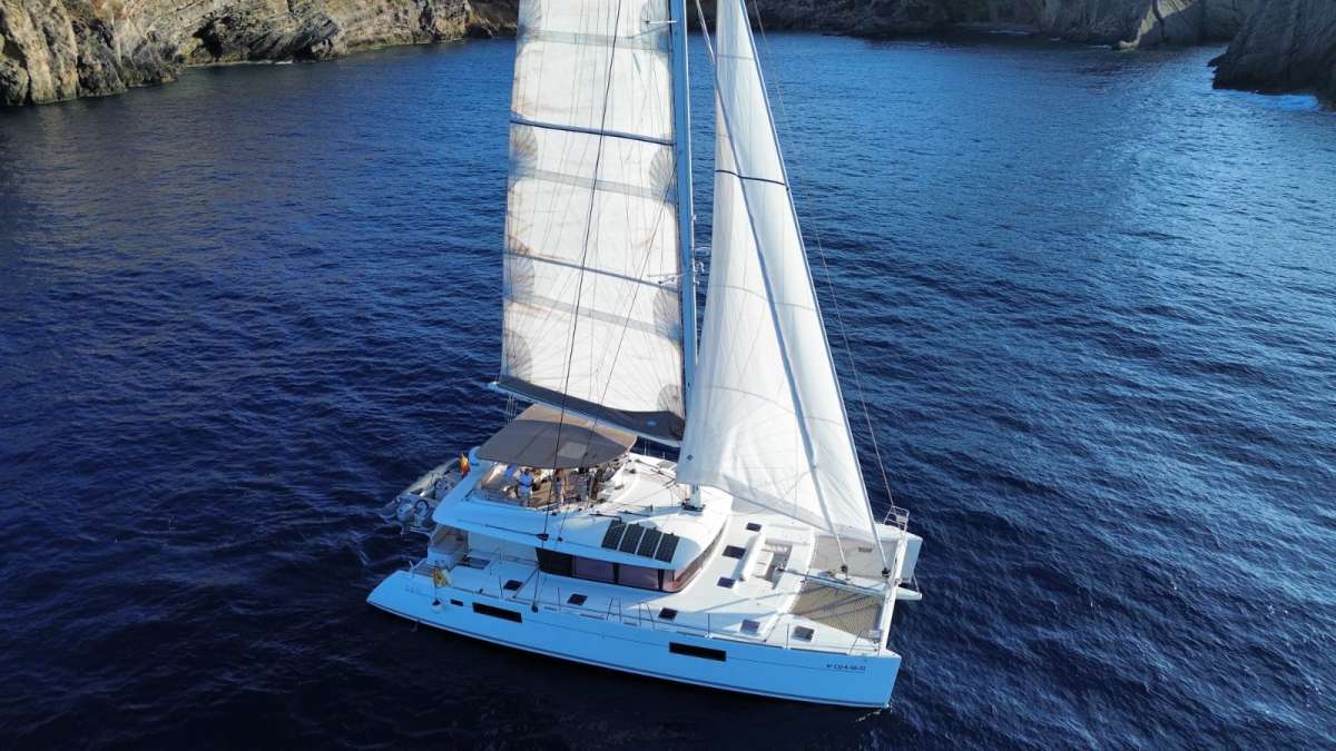 LAGOON 560 S2